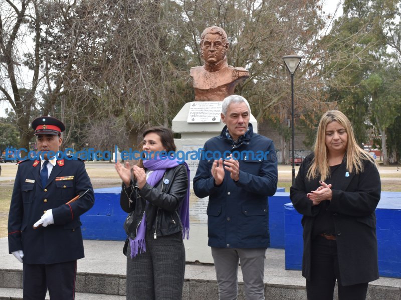 Acto oficialista por el Dia de la Independencia en Berisso 3