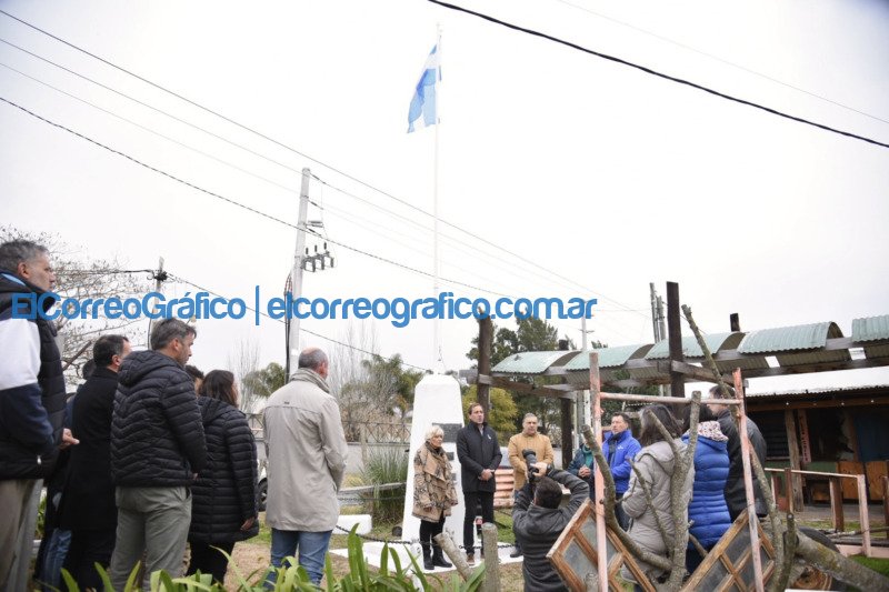 Garro encabezo el acto por el Dia de la Independencia en Gorina 1