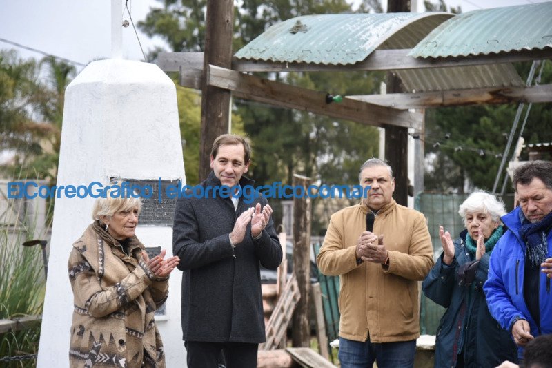 Garro encabezo el acto por el Dia de la Independencia en Gorina 2
