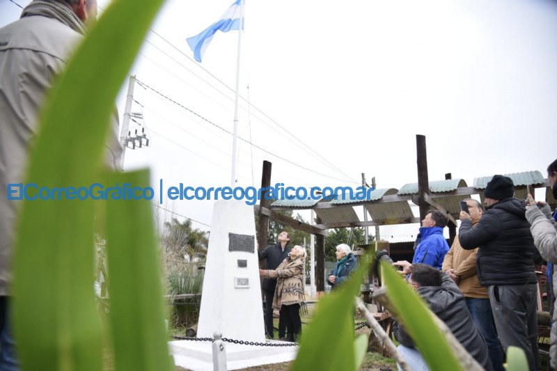 Garro encabezo el acto por el Dia de la Independencia en Gorina 3