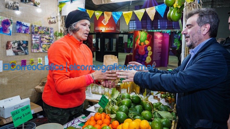 Ritondo abrio su local partidario en Berisso 6