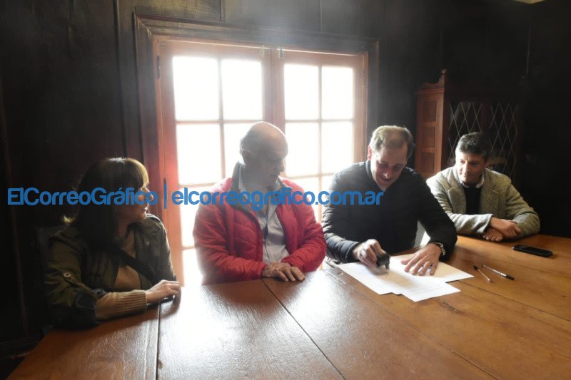 Garro y Grindetti acordaron diseñar e implementar políticas públicas conjuntas Garro y Grindetti acordaron disenar e implementar politicas publicas conjuntas 2
