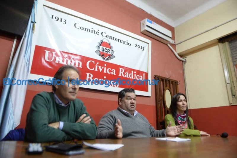 La UCR de Berisso debatió sobre educación La UCR de Berisso debatio sobre educacion 2