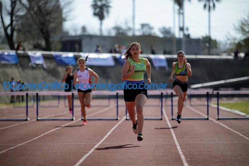 Mas de 500 deportistas participan de la Copa Buenos Aires de Atletismo 3