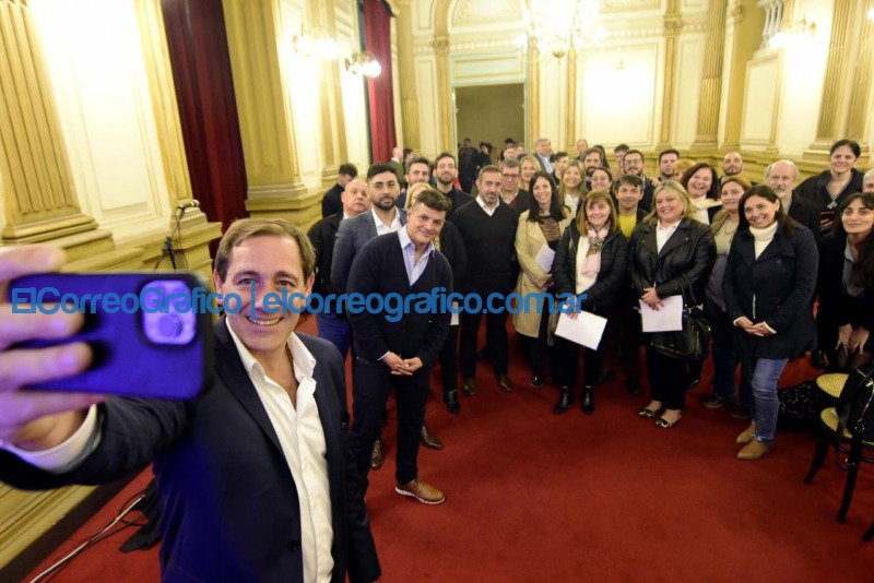 Garro anuncio beneficios clave para promover capacitaciones y trabajo en el mundo digital2