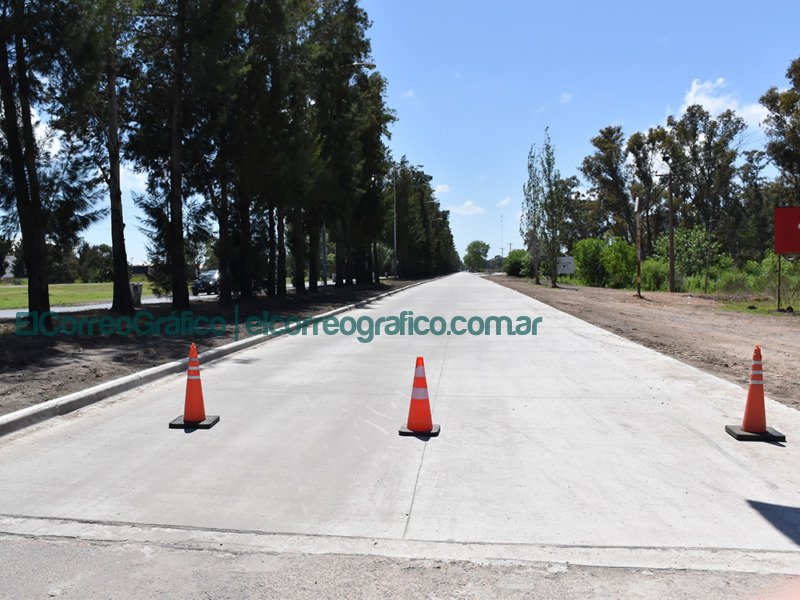 Cagliradi en modo agente de transito abrio un kilometro de la Avenida del Petroleo 4