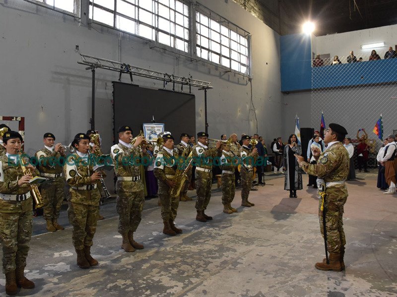 Con mas de 200 parejas tuvo lugar el Gran Pericon Nacional en la Fiesta de la Tradicion 1