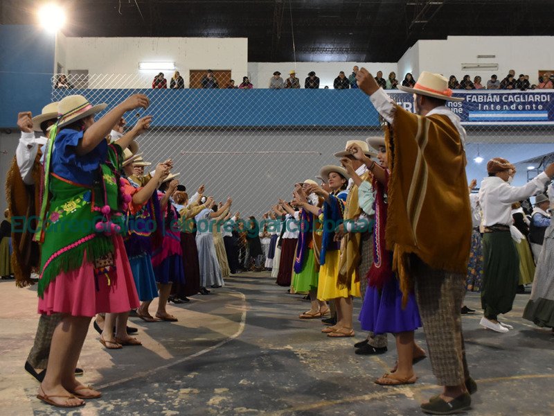 Con más de 200 parejas tuvo lugar el Gran Pericón Nacional en la Fiesta de la Tradición Con mas de 200 parejas tuvo lugar el Gran Pericon Nacional en la Fiesta de la Tradicion 2