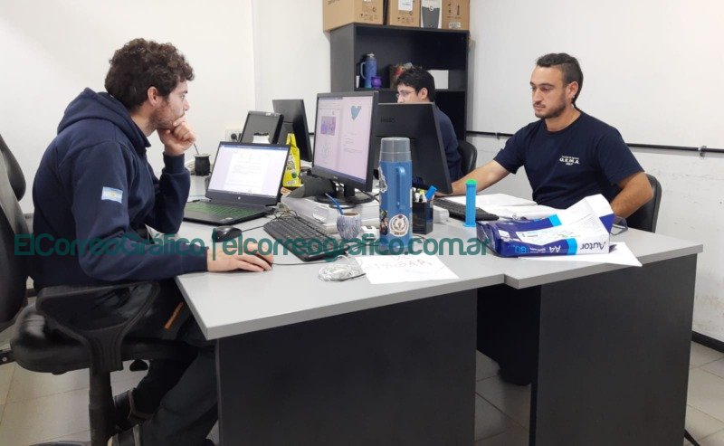 La Facultad de Ingeniería de la UNLP participará del desarrollo del Tronador II Departamento de Ing. Aeroespacial 3