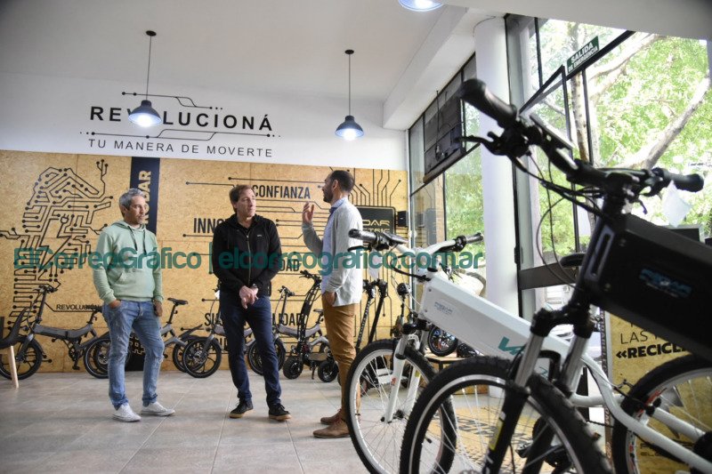 Garro visitó una empresa líder de movilidad sustentable Garro visito una empresa lider de movilidad sustentable