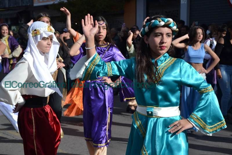 La 45° Fiesta Provincial del Inmigrante culminó con el Tradicional Desfile de Colectividades La 45° Fiesta Provincial del Inmigrante culmino con el Tradicional Desfile de Colectividades 08