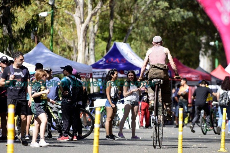 Mas de 10 mil personas participaron de la 2a Feria de Movilidad Sustentable 3