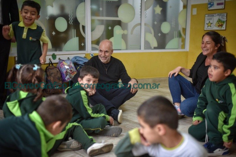Rodriguez Larreta recorrio Isidro Casanova y San Justo para escuchar a vecinos y comerciantes 2