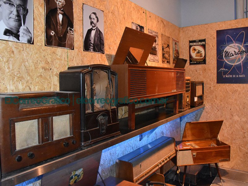Se inauguró el Museo de Radio y Combinado en la Calle Nueva York Se inauguro el Museo de Radio y Combinado en la Calle Nueva York 4