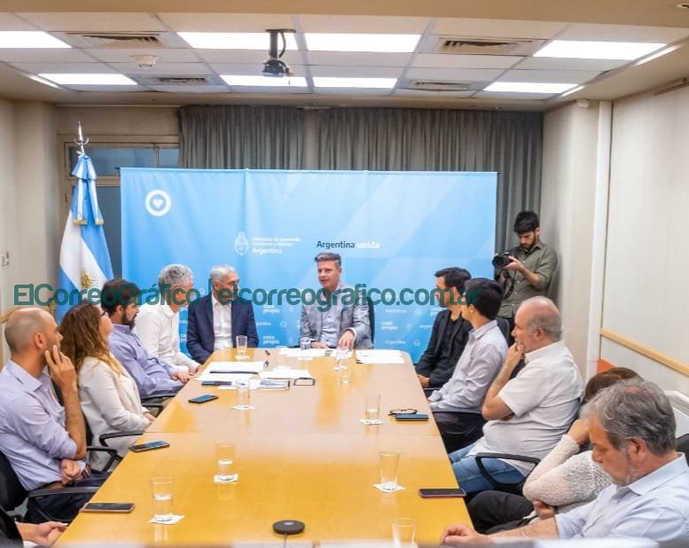 Berisso fue premiado por un trabajo sobre regularización dominial Berisso fue premiado por un trabajo sobre regularizacion dominial 1