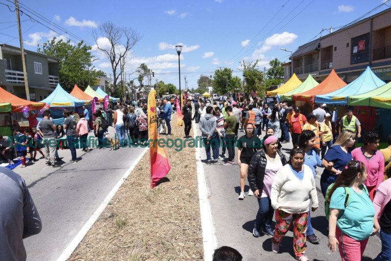 Garro inauguró la nueva Avenida 38 y celebró con los vecinos de San Carlos Garro inauguro la nueva Avenida 38 y celebro con los vecinos de San Carlos 4