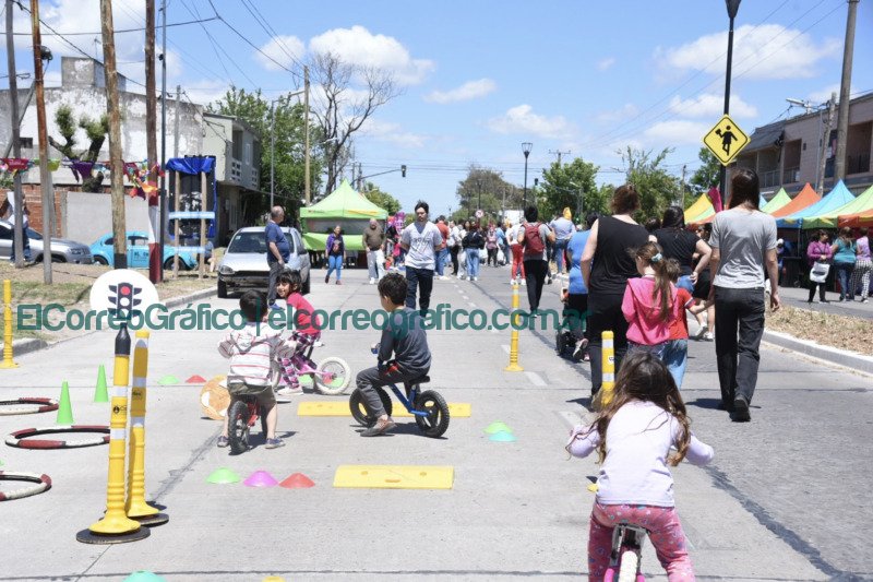 Garro inauguro la nueva Avenida 38 y celebro con los vecinos de San Carlos 7