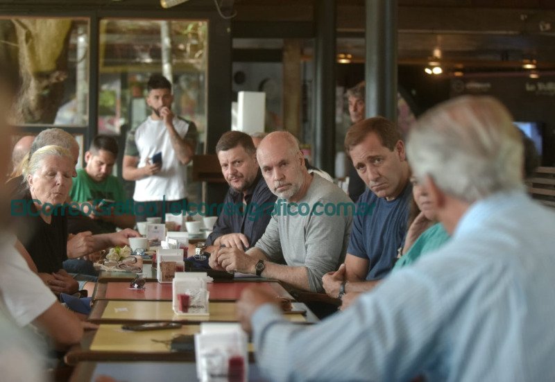 Garro y Larreta de recorrida en La Plata 2