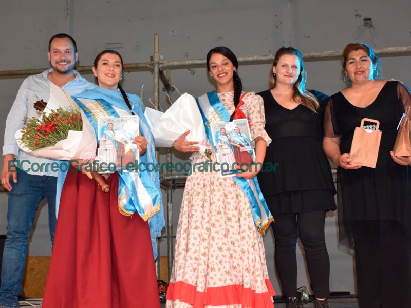 La Representante Santiaguena se consagro la Embajadora Cultural del Provinciano 5