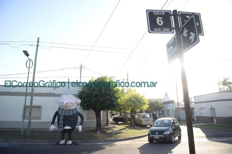 En La Plata serán 78 los muñecos que arderán este fin de año En La Plata seran 78 los munecos que arderan este fin de ano 5