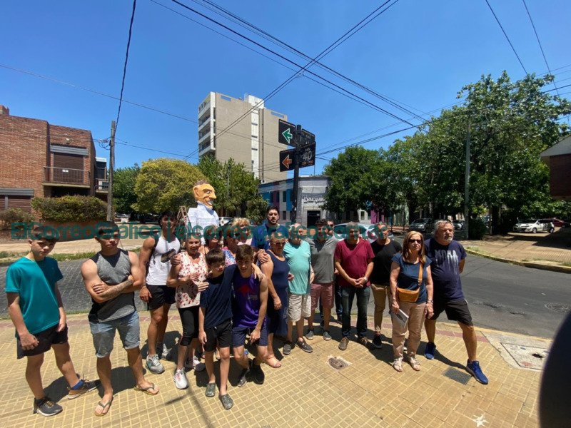 Munecos de fin de ano declararon de Interes Cultural la esquina donde nacio la tradicion 1