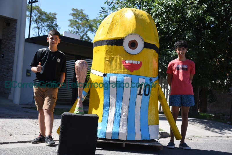 Munecos de fin de ano declararon de Interes Cultural la esquina donde nacio la tradicion 5