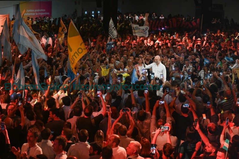 Rodriguez Larreta y Santilli se lanzaron de cara al 2023 con dirigentes de todo el pais 1