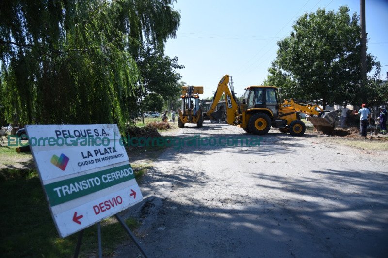 En Los Hornos realizan obras viales e hidráulicos En Los Hornos realizan obras viales e hidraulicos 2