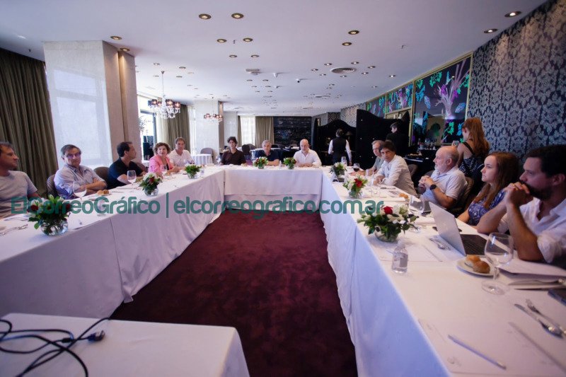 Rodriguez Larreta Morales y Lousteau en Mar del Plata se reunieron a sus equipos economicos 3