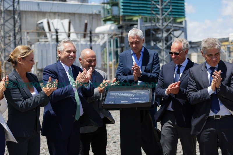 Alberto Fernández inauguró las obras de la Central Térmica en Ensenada Alberto Fernandez inauguro las obras de la Central Termica en Ensenada 1