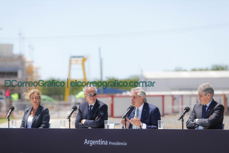 Alberto Fernandez inauguro las obras de la Central Termica en Ensenada 2