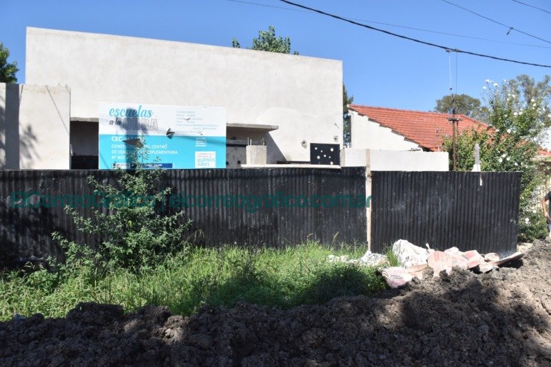 Obras del Centro Educativo Complementario N° 802 Obras del Centro Educativo Complementario N° 802 02