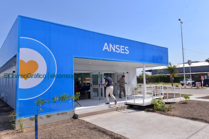 Fernanda Raverta y Fabián Cagliardi inauguraron sede de ANSES en Berisso Fernanda Raverta y Fabian Cagliardi inauguraron sede de ANSES en Berisso 1 ANSES pagará desde el 5/3 el bono de 70 mil pesos para jubilados y pensionados con haber mínimo
