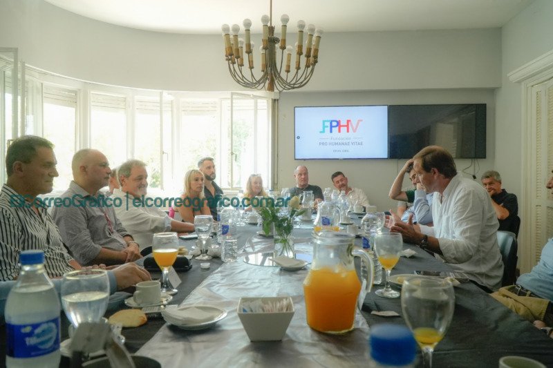 Julio Garro se reunió con empresarios para articular medidas de crecimiento, desarrollo y empleo