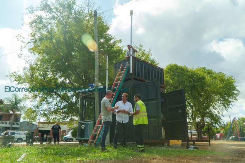 Julio Garro presento cinco nuevas estaciones para anticiparse a eventos meteorologicos