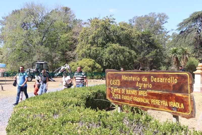Mario Secco imponiendo condiciones políticas en el plenario de gestión del Parque Pereyra Iraola Mario Secco imponiendo condiciones politicas en el plenario de gestion del Parque Pereyra Iraola 6
