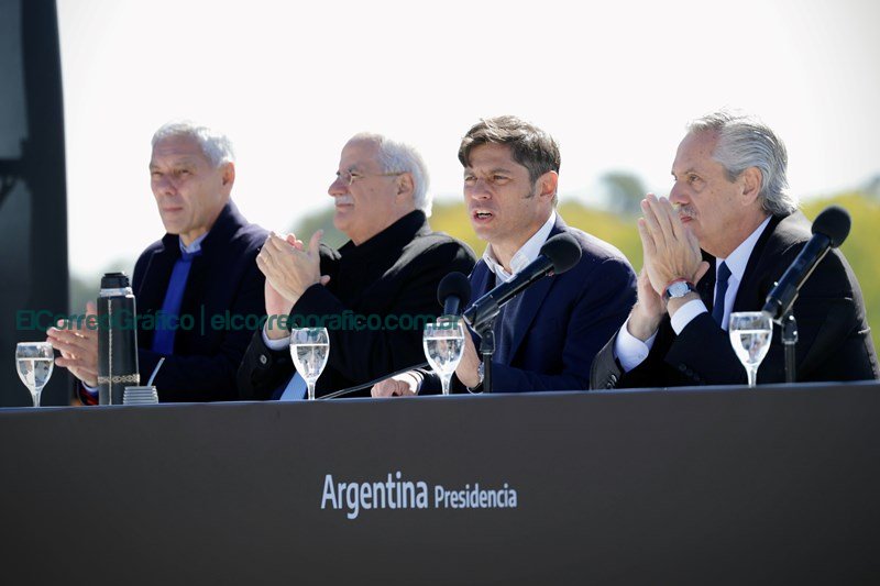 Axel Kicillof y Alberto Fernandez licitaron las obras del Canal Magdalena 2