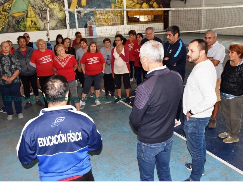 Entrega de elementos para la Escuela Municipal Actividad Física en la Salud y la Enfermedad Entrega de elementos para la Escuela Municipal Actividad Fisica en la Salud y la Enfermedad 2
