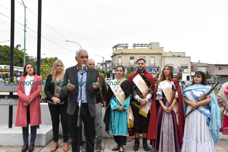 Fabian Cagliardi y el Acto 66° de la Autonomia Municipal de Berisso 1