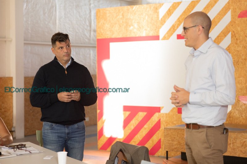 Encuentro con universidades, clubes y colegios para impulsar alianzas y capacitaciones del mundo IT 2