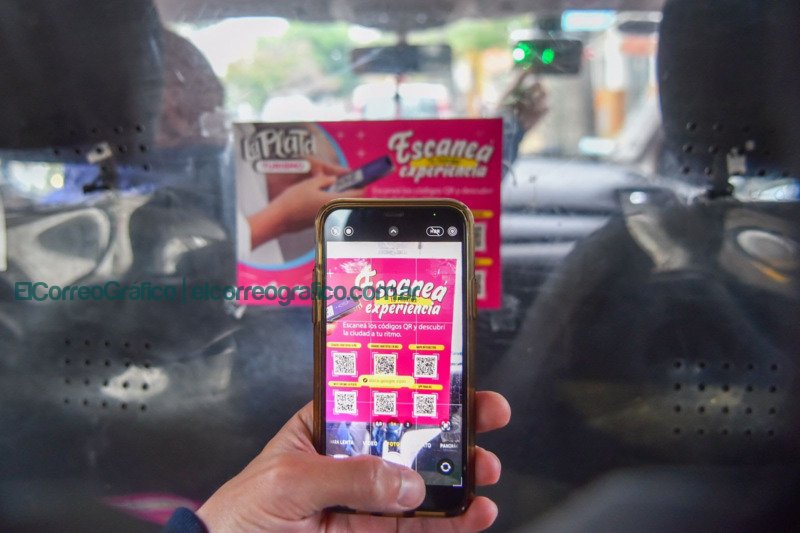 “Escaneá tu propia experiencia” el Municipio colocó QR en taxis y remises para promover el turismo 1