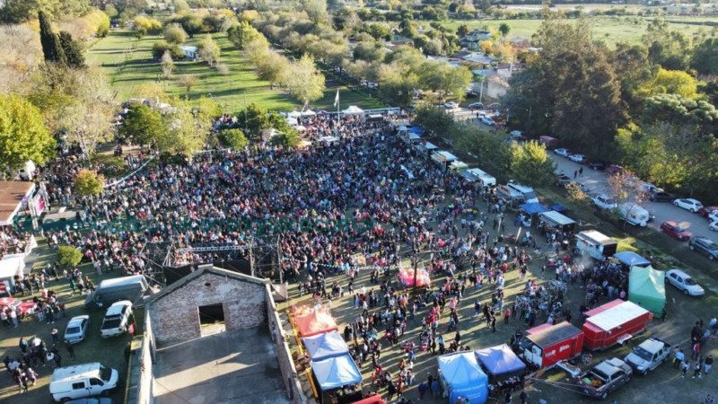 Etcheverry celebró su aniversario a pura música y tradición Etcheverry celebró su aniversario a pura música y tradición 2