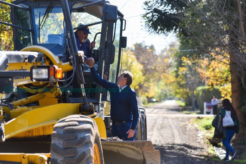 Garro participó del aniversario de City Bell y recorrió obras para el desarrollo 2
