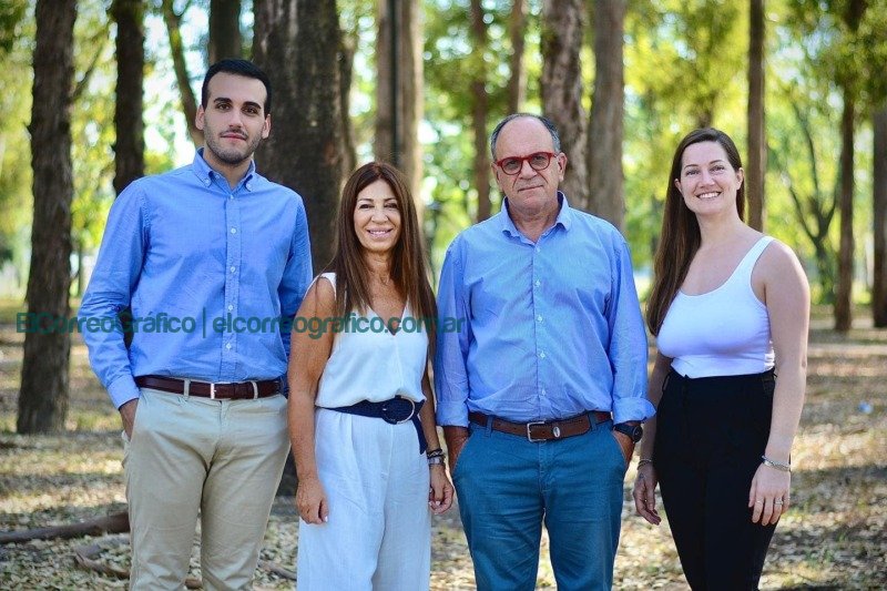 Ignacio Oyardú, Fernanda Iveli, Macerlo Matrínez y Carolina DilJuntos Ensenada
Juntos por el Cambio