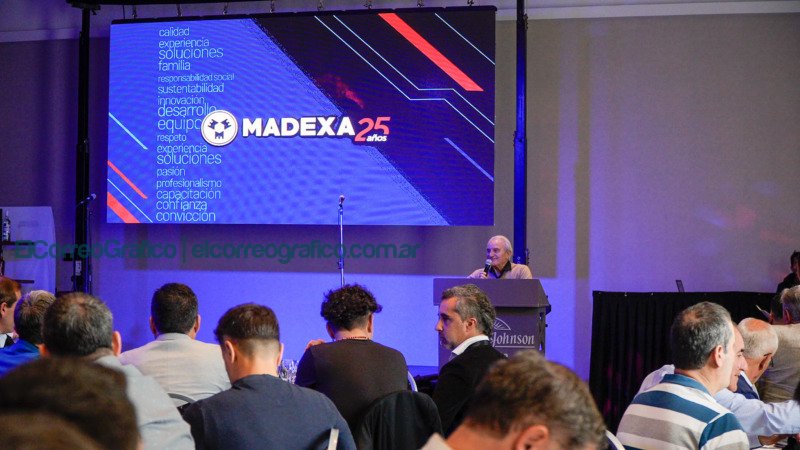 Julio Garro en los 25 años de la empresa Madexa 2
