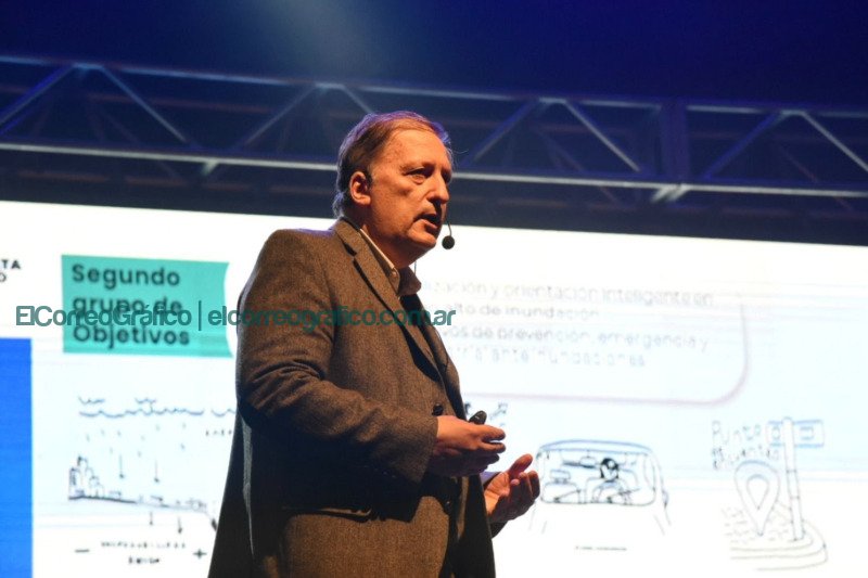 Julio Garro encabezó jornada de gestión del riesgo 5