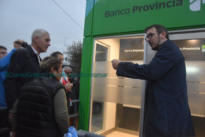 La Franja: Inauguran el cajero automático de Villa Progreso La Franja Inauguran el cajero automático de Villa Progreso 1