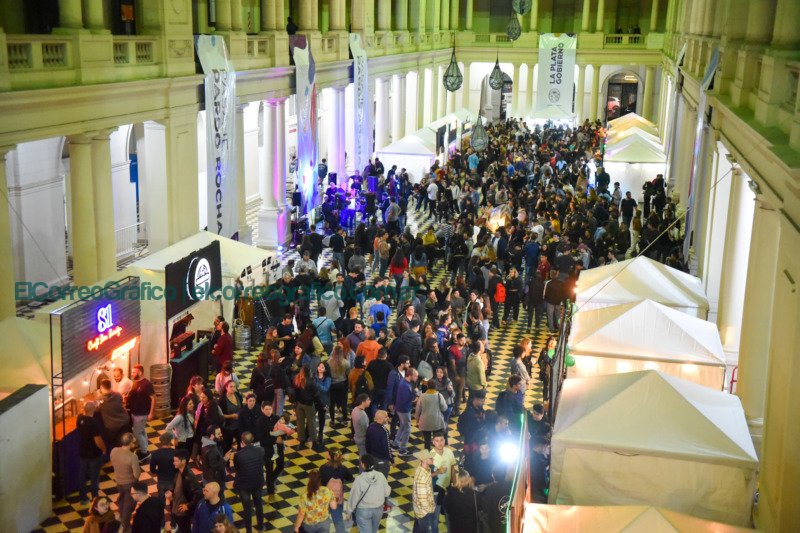 Festival de la Cultura Cervecera Platense con más de 10 mil personas disfrutaron del Más de 10 mil personas disfrutaron del Festival de la Cultura Cervecera Platense 2