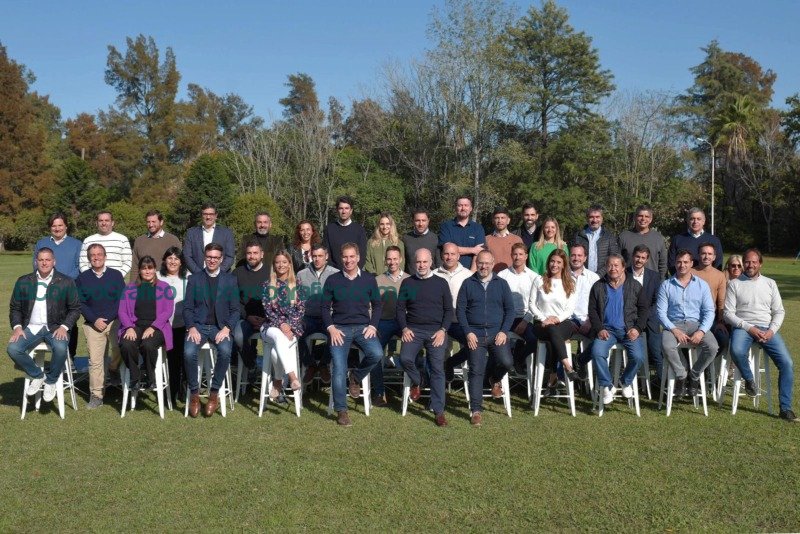 Rodríguez Larreta y Santilli con más de 30 referentes en Esteban Echeverría Rodríguez Larreta y Santilli con más de 30 referentes en Esteban Echeverría 2