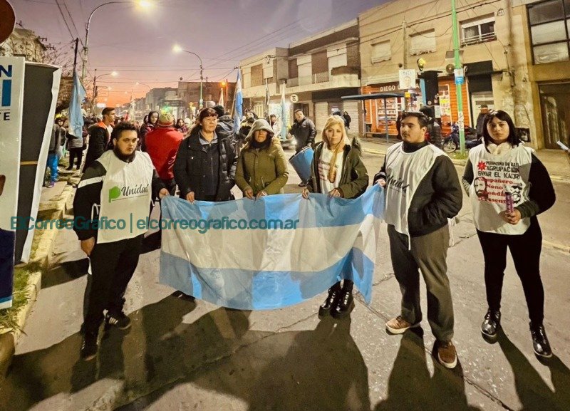 Agustín Celi realizó su lanzamiento como precandidato a intendente de Berisso 04